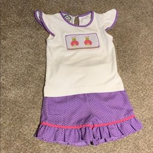 Cecil and Lou smocked short set size 2T.
